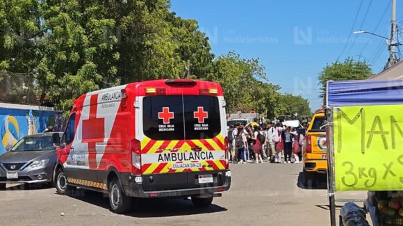 Evacuan a más de 400 alumnos tras fuga de gas a espaldas de una secundaria de Culiacán