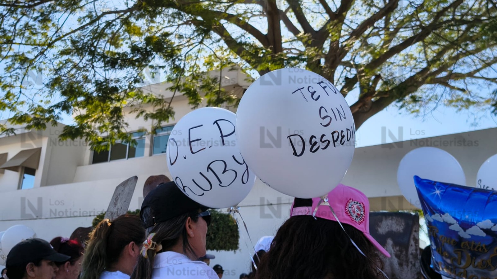 Funeral de Rubí Patricia, madre rastreadora, en Mazatlán