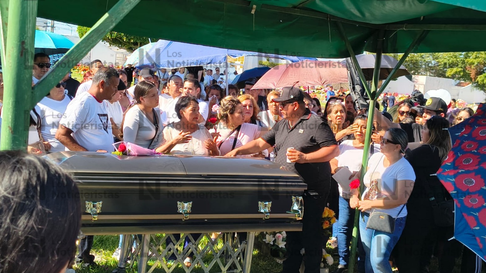 Funeral de Rubí Patricia, madre rastreadora, en Mazatlán