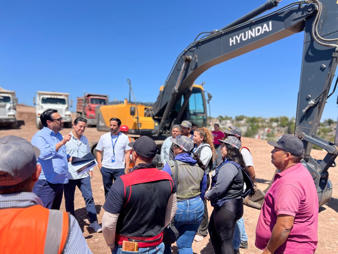 Gámez Mendívil supervisa construcción de las Viviendas para el Bienestar en Culiacán