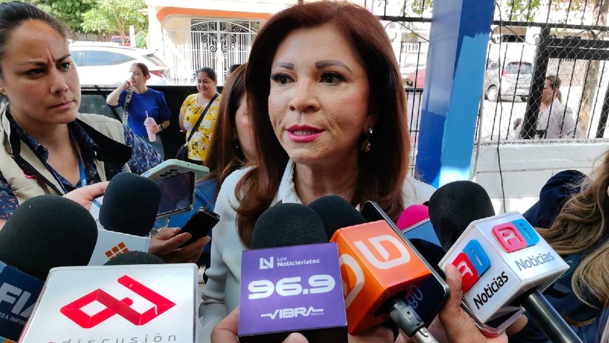 Gloria Himelda Félix Niebla, secretaria de Educación Pública y Cultura en Sinaloa