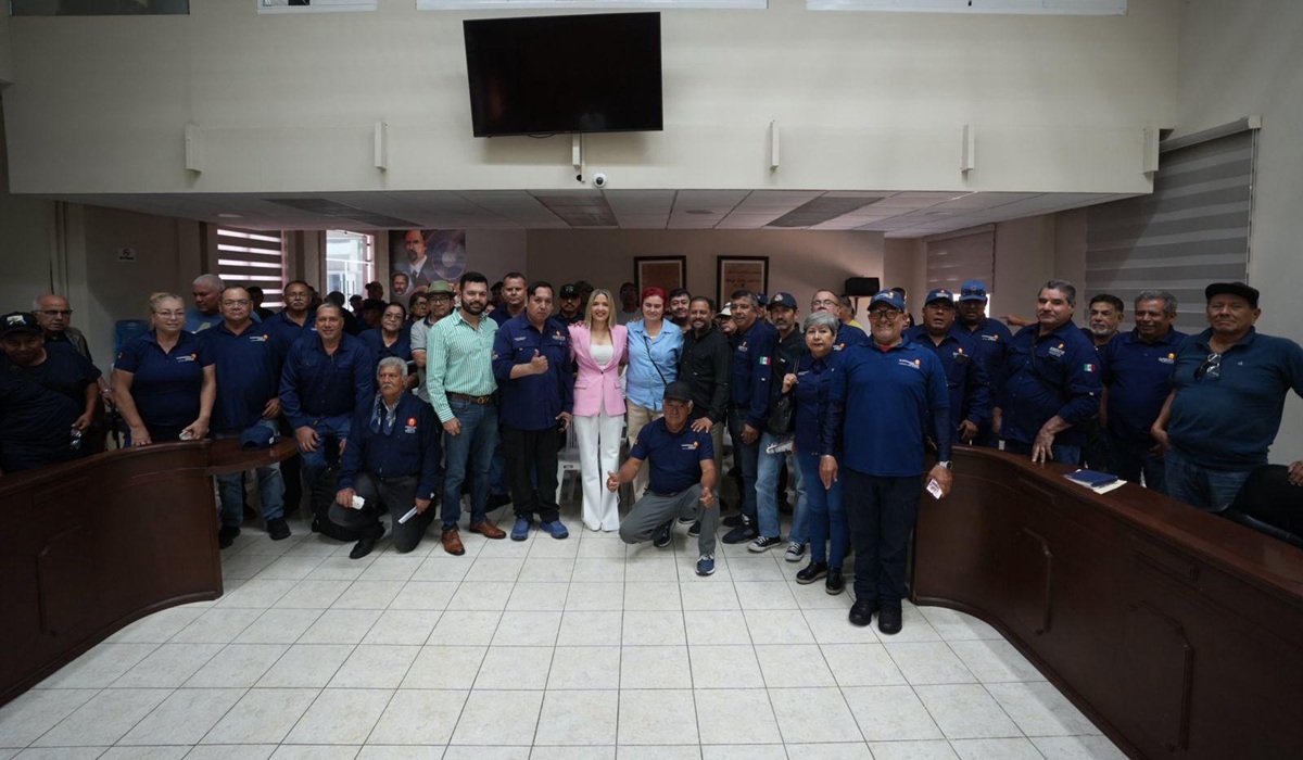 Estrella Palacios se reúne con Guerreros Azules AC