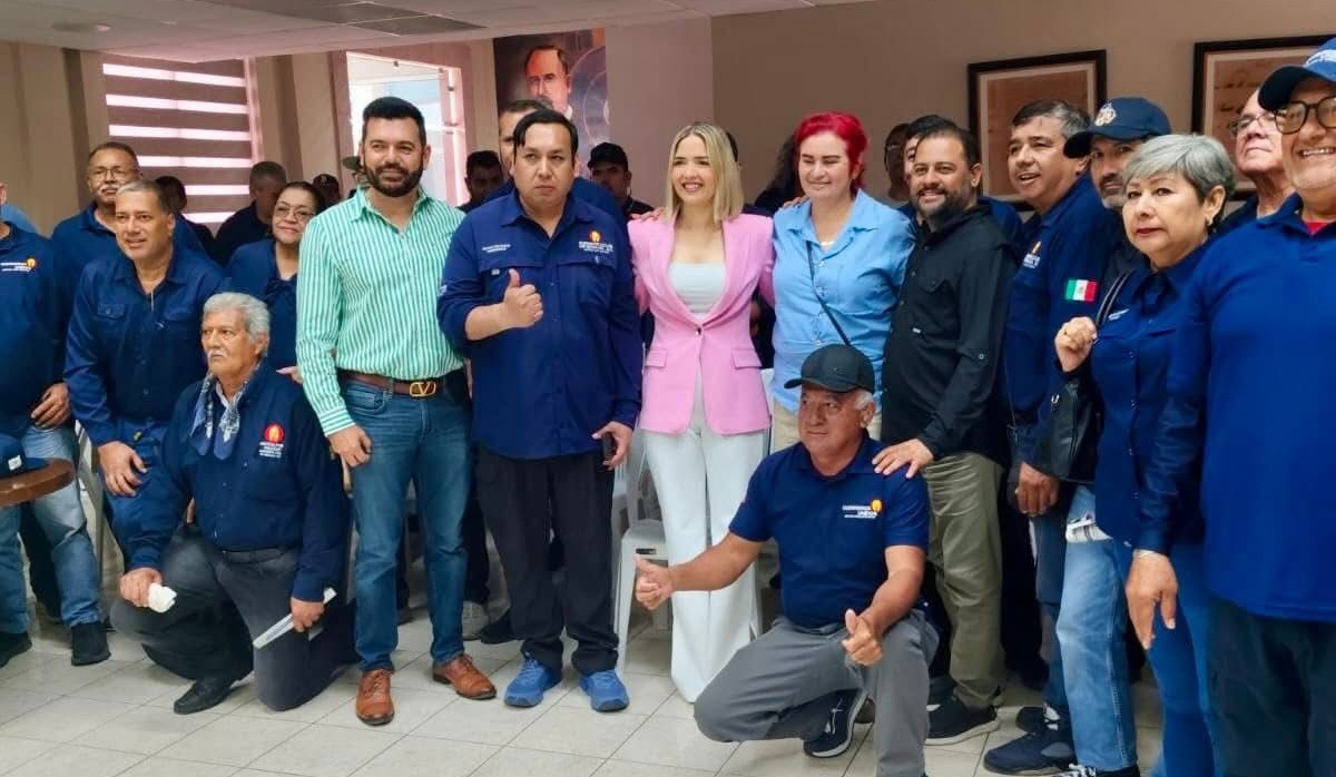 Estrella Palacios se reúne con Guerreros Azules AC