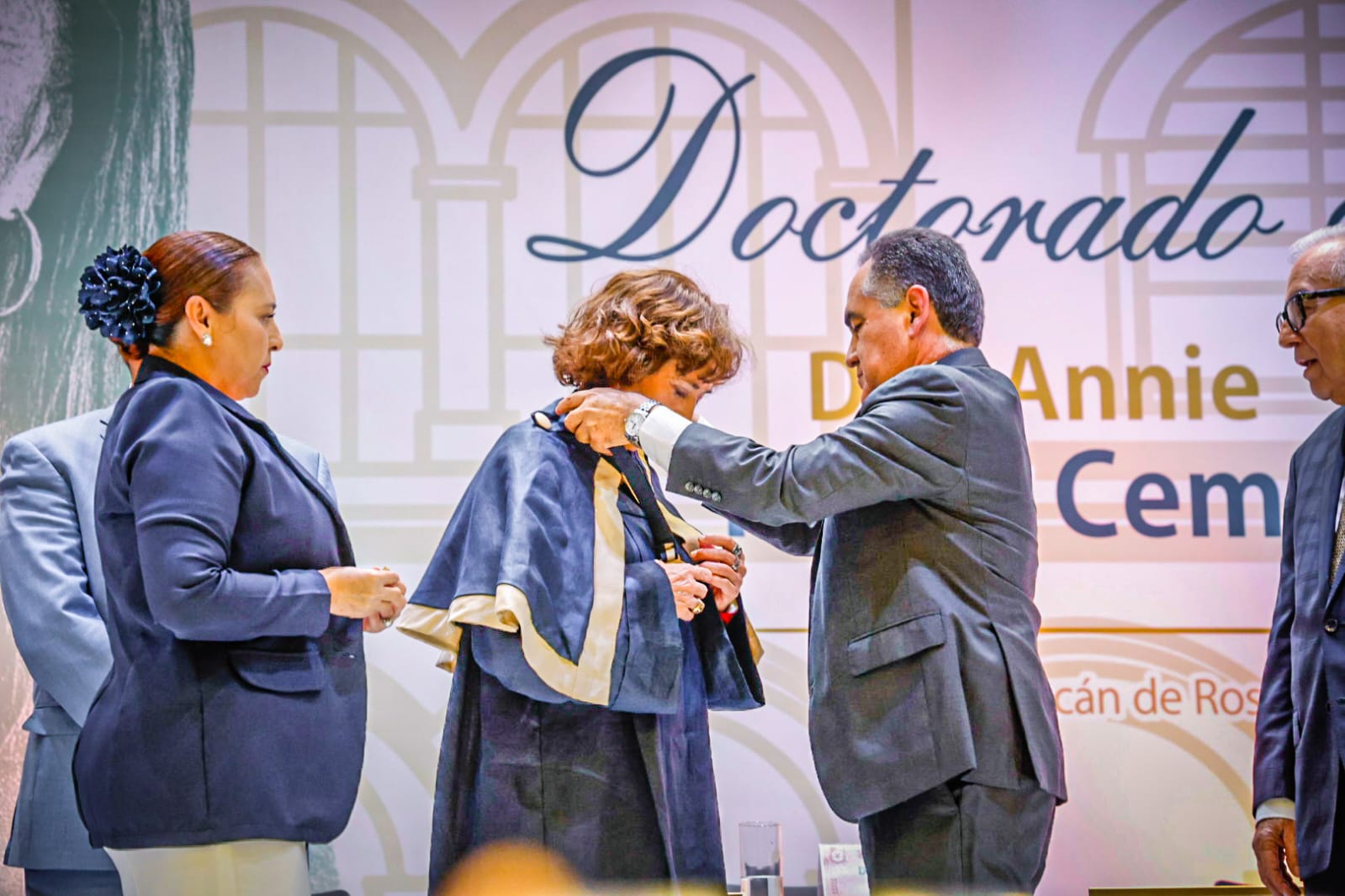 H. Consejo Universitario, Sesión Solemne Doctorado Honoris Causa, Dra. Annie Pardo Cemo, Dra. Rosaura Ruiz Gutiérrez