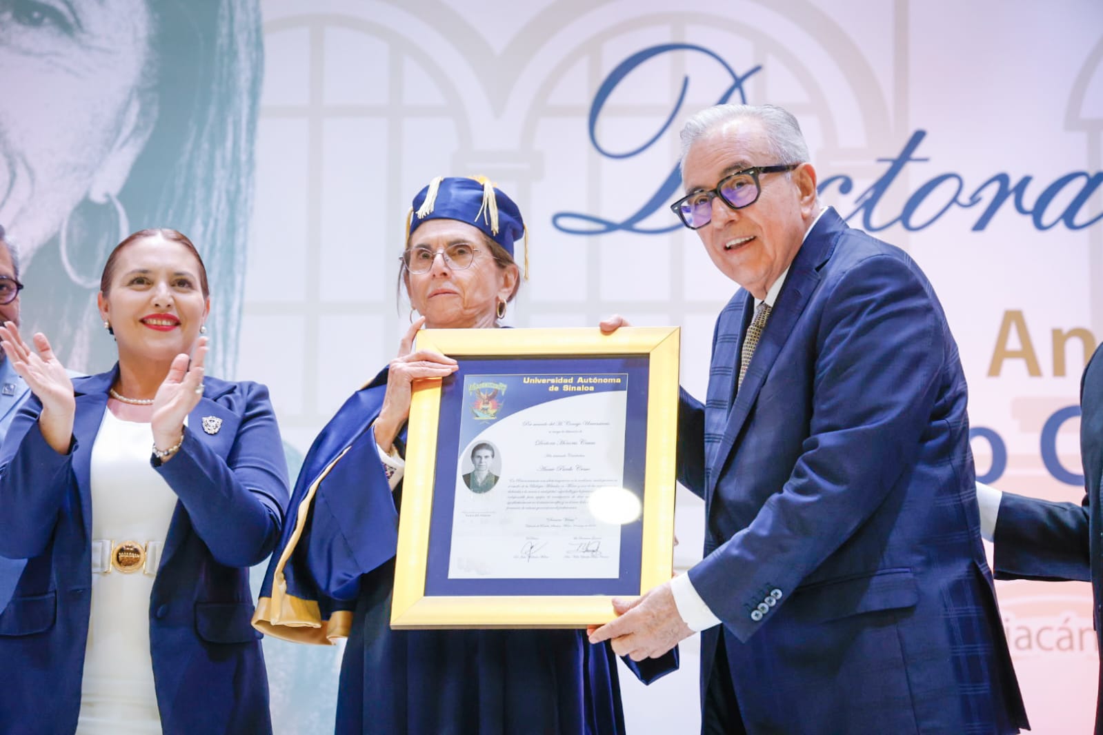 H. Consejo Universitario, Sesión Solemne Doctorado Honoris Causa, Dra. Annie Pardo Cemo, Dra. Rosaura Ruiz Gutiérrez