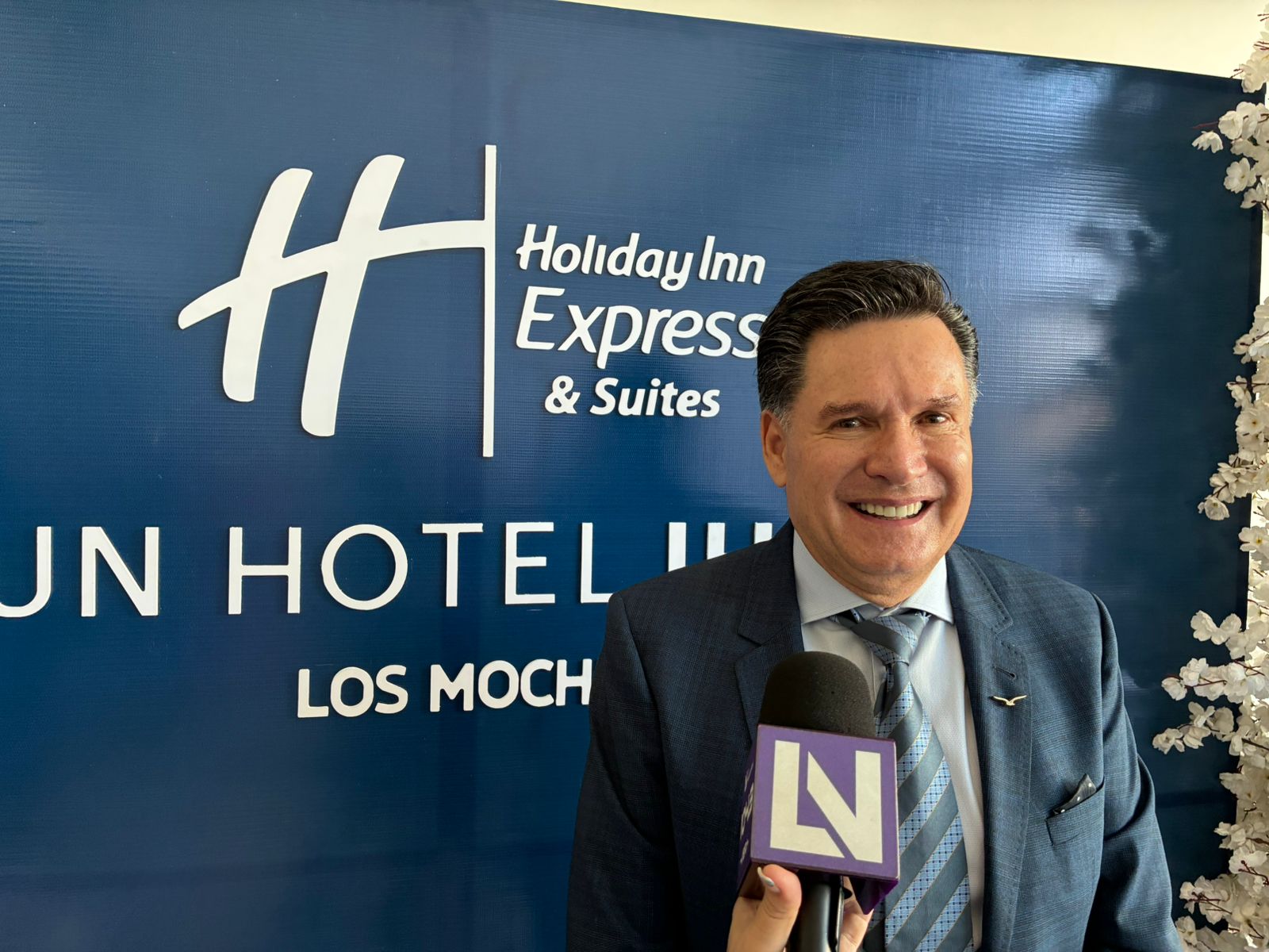 Francisco Javier Rivera Yepiz, propietario del Holiday Inn Express en Los Mochis