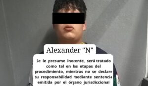 Hombre detenido por circular en moto robada en Mazatlán, Sinaloa