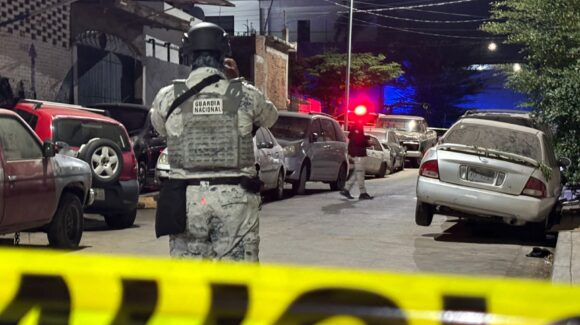 Atacan a balazos a un hombre afuera de un taller mecánico al norte de Culiacán, Sinaloa, y fallece en el hospital