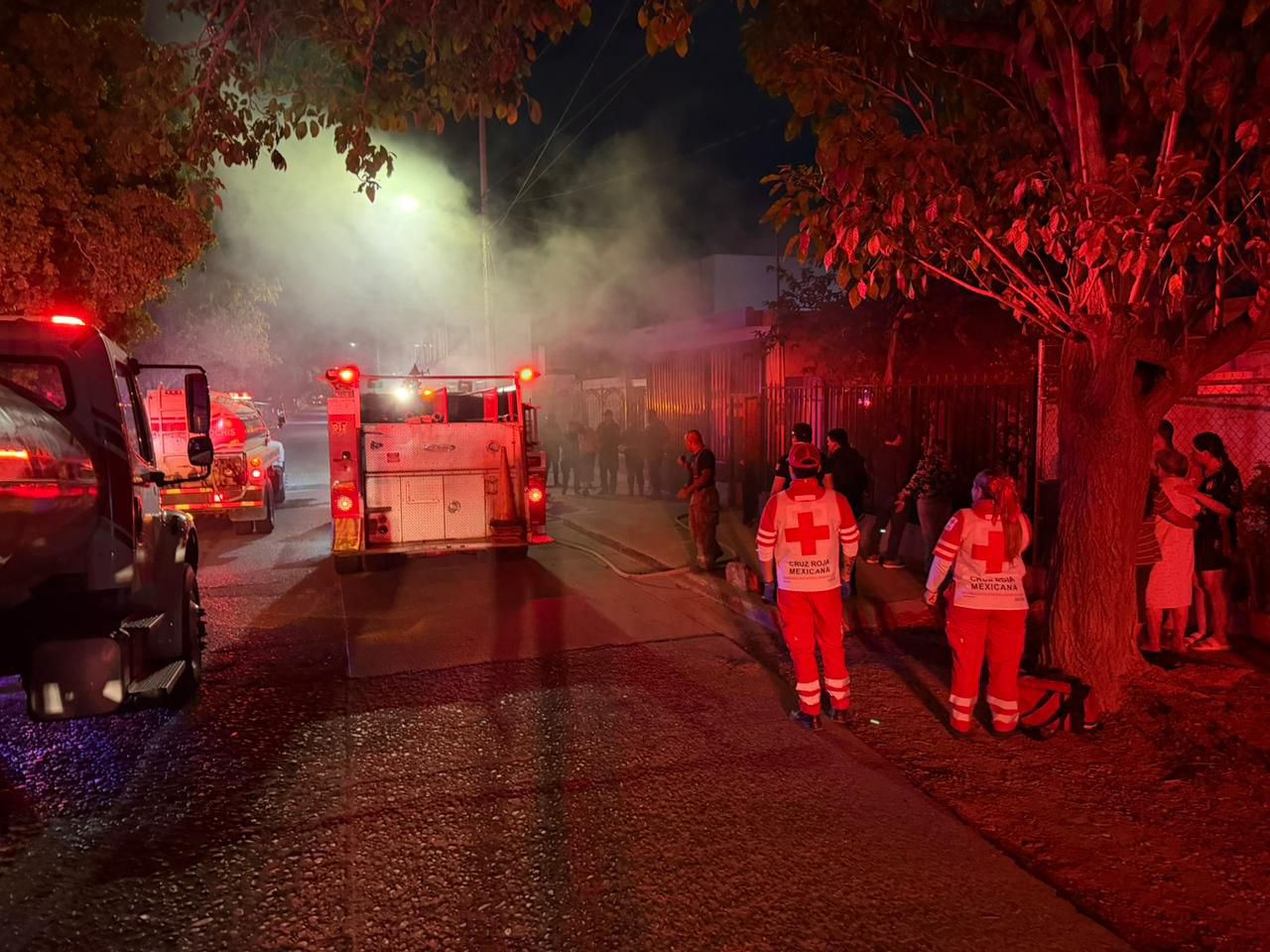 Hombre incendia su casa tras salir de un centro de rehabilitación en Los Mochis, Sin.