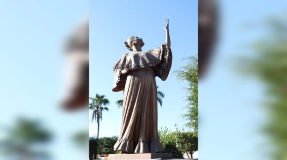 Rosario, Sinaloa rinde homenaje a su voz más grande; inician festejos por el natalicio de Lola Beltrán