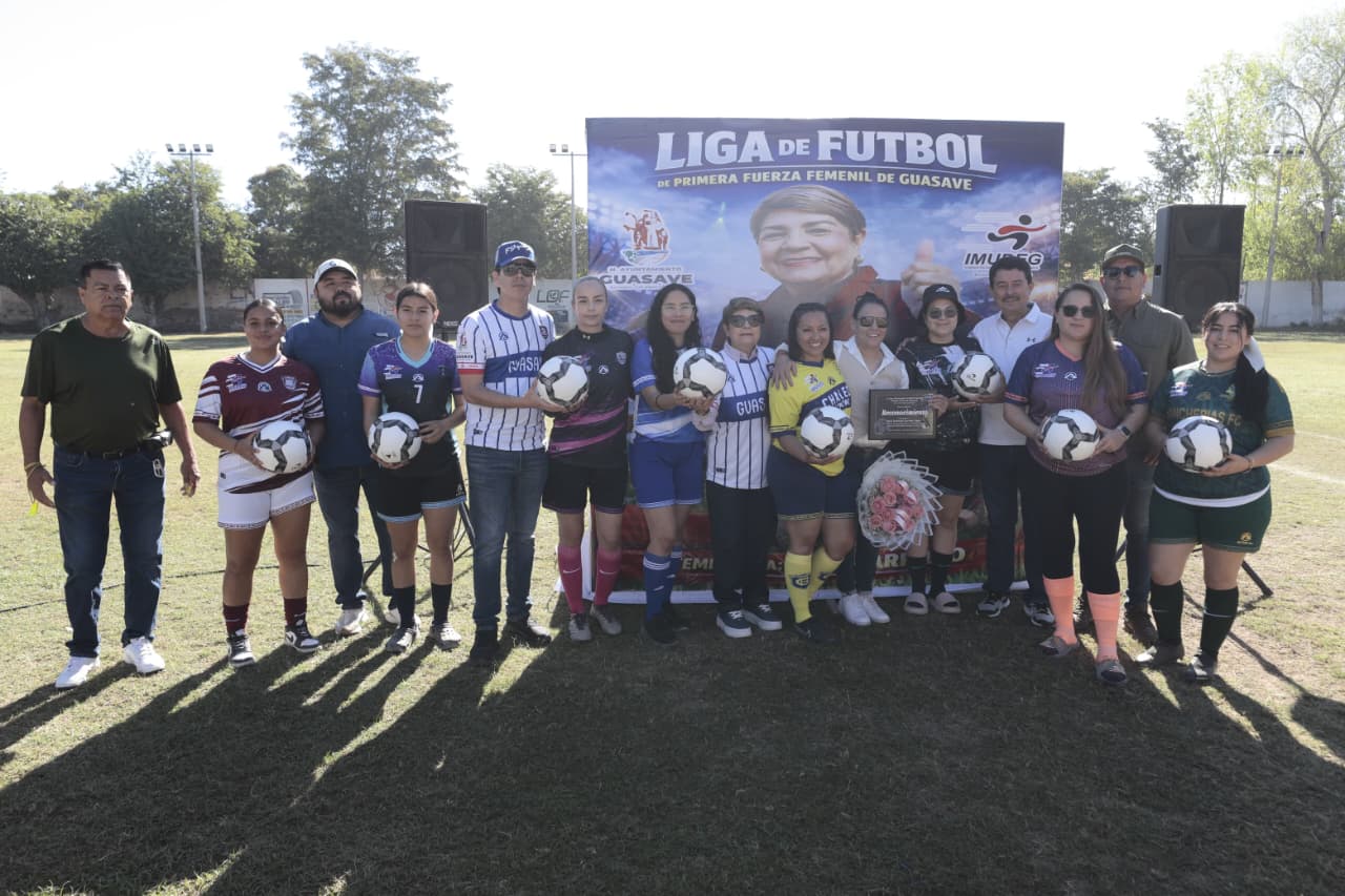inaugura alcaldesa liga de futbol de primera fuerza en guasave