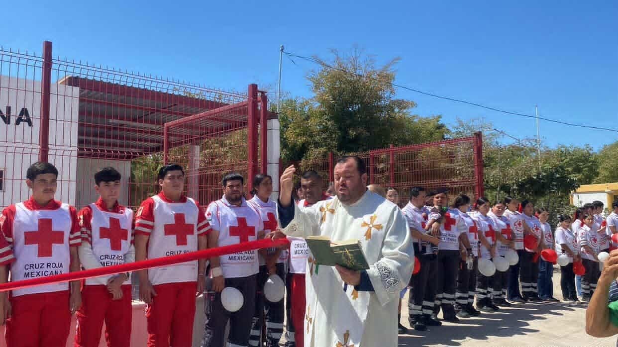 Inauguración de Cruz Roja en Ruiz Cortines