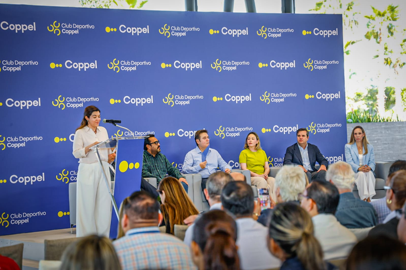 Inauguran el Club Deportivo Coppel en Culiacán