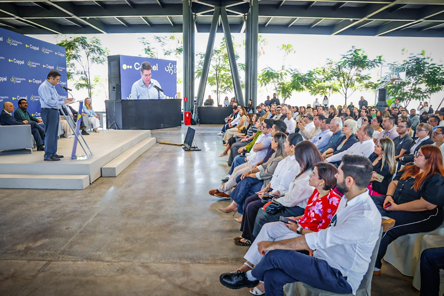 Inauguran el Club Deportivo Coppel en Culiacán