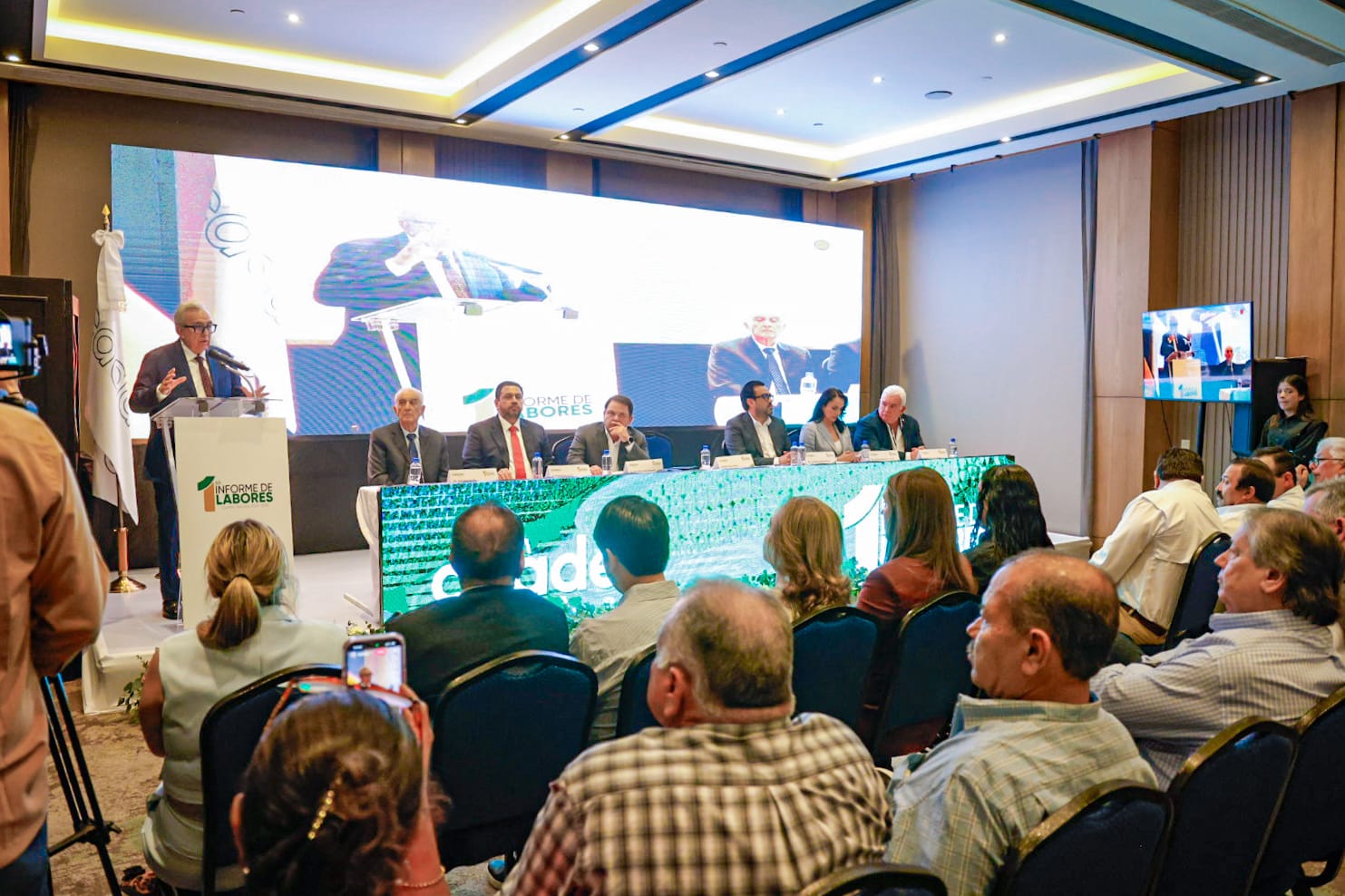 Jesús Rojo Plascencia presenta informe de labores al frente de la Caades