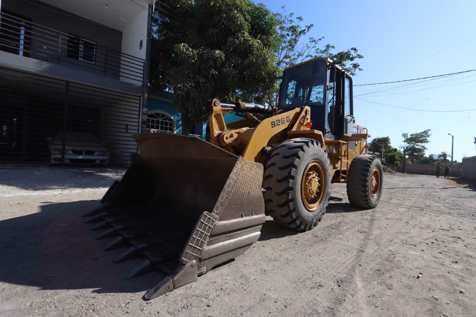 Ayuntamiento de Mazatlán inicia pavimentación en dos colonias