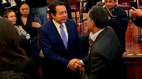 Madueña Molina participa en firma de convenio para abatir el rezago educativo de 100 mil personas a nivel nacional