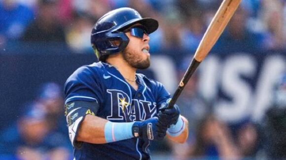 El mexicano Jonathan Aranda conecta home run en Opening Day 2026 de MLB