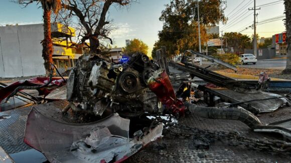¡Salió volando el motor! Joven sufre aparatoso accidente en la colonia 12 de Octubre de Los Mochis, Sinaloa
