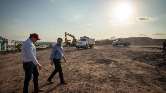 ¡Estará lista en diciembre! Gámez Mendívil supervisa construcción de la nueva secundaria en Alturas del Sur en Culiacán
