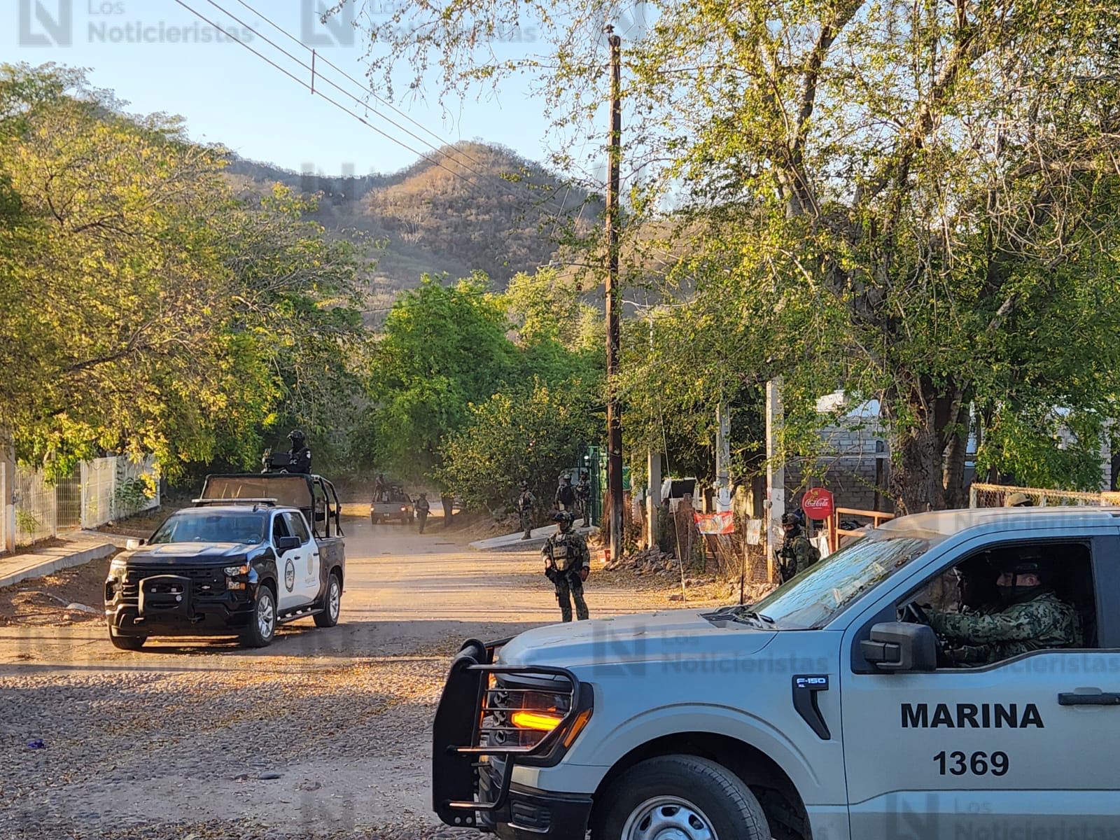 fuerzas federales irrumpieron esta madrugada en una finca de ismael el mayo zambada en el alamo culiacan