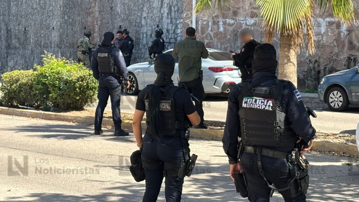 levantan a empresario gasolinero en la colonia lomas de guadalupe en culiacan policias