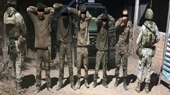 En Rincón del Verde, Escuinapa, Sinaloa, Ejército libera a víctima de secuestro y captura a cinco armados