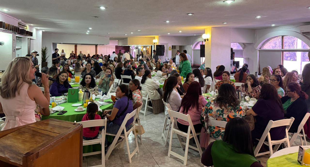 lideres del pvem se reunieron con mujeres en guasave