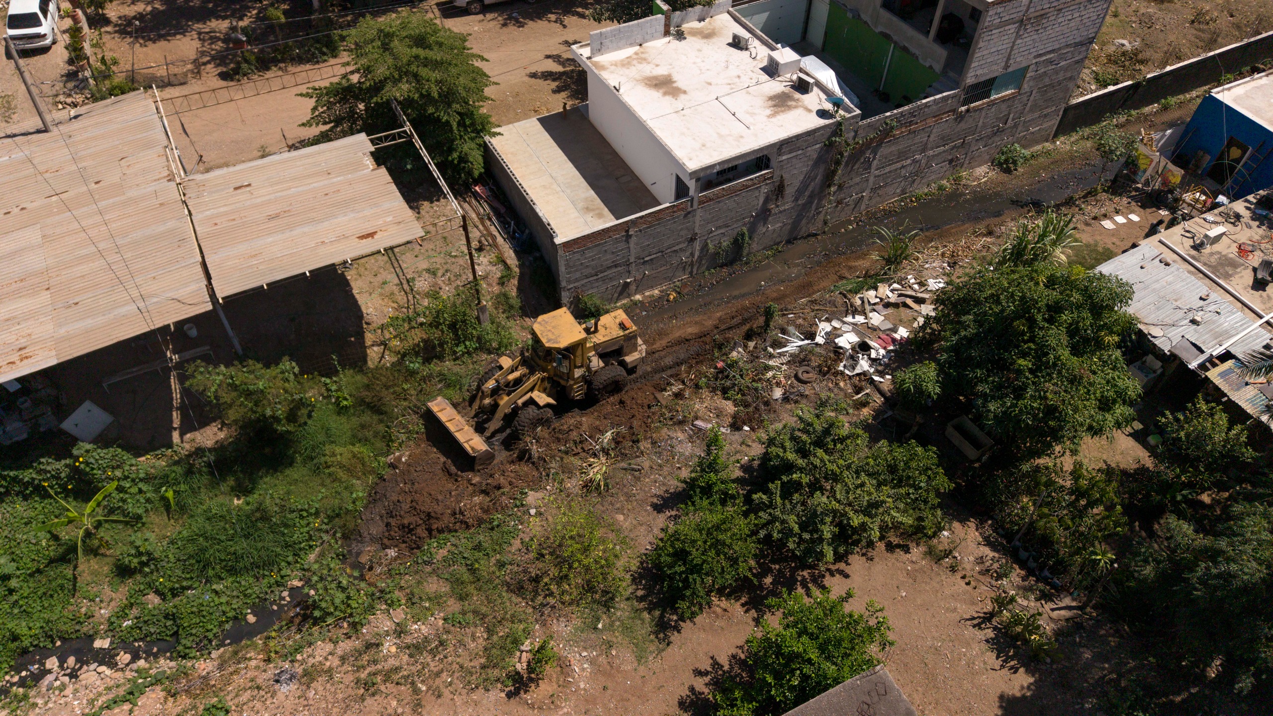 Limpian drenes y arroyos de Culiacán previo a temporada de lluvias