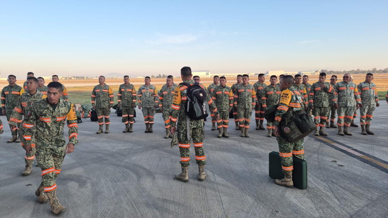 Elementos de la Sedena que apoyarán en labores de rescate de mineros en Rosario