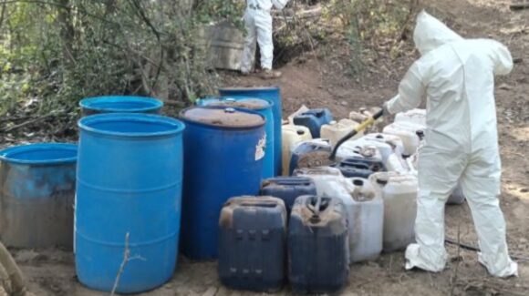 Ejército da ‘golpe’ de más de mil mdp a la delincuencia organizada; localizan narcolaboratorio de drogas en Canamaca, Culiacán