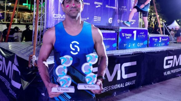El triatleta sinaloense Luis Castro clasifica a dos campeonatos mundiales
