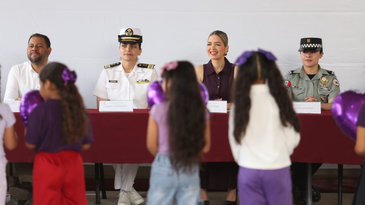 lunes civico en la primaria constitucion de 1917 en mazatlan sinaloa