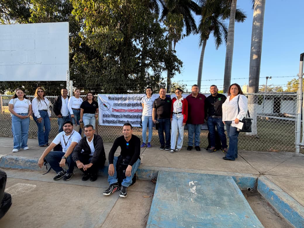 maestros y personal administrativo de conalep en mazatlan y el rosario sinaloa amanecieron en huelga laboral