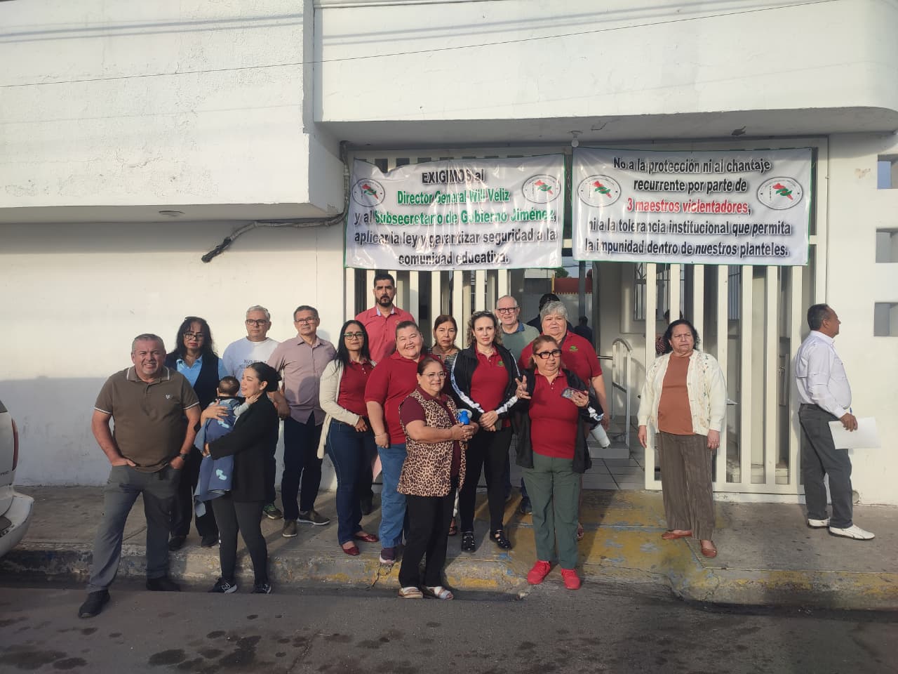 maestros y personal administrativo de conalep en mazatlan y el rosario sinaloa amanecieron en huelga laboral
