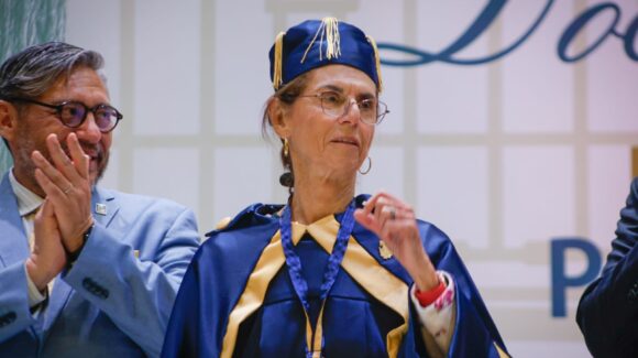La UAS entrega Doctorado Honoris Causa a Rosaura Ruiz y Annie Pardo, madre de la presidenta Claudia Sheinbaum