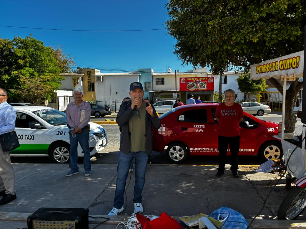 manifestacion de la cnte en el issste de los mochis