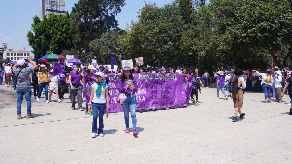 FOTOS | Miles marchan en CDMX por el 8M: la marea feminista avanza del ...