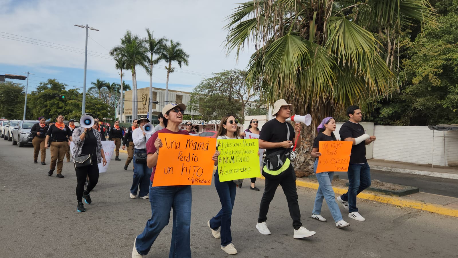 marcha en guasave por el dia internacional de la mujer