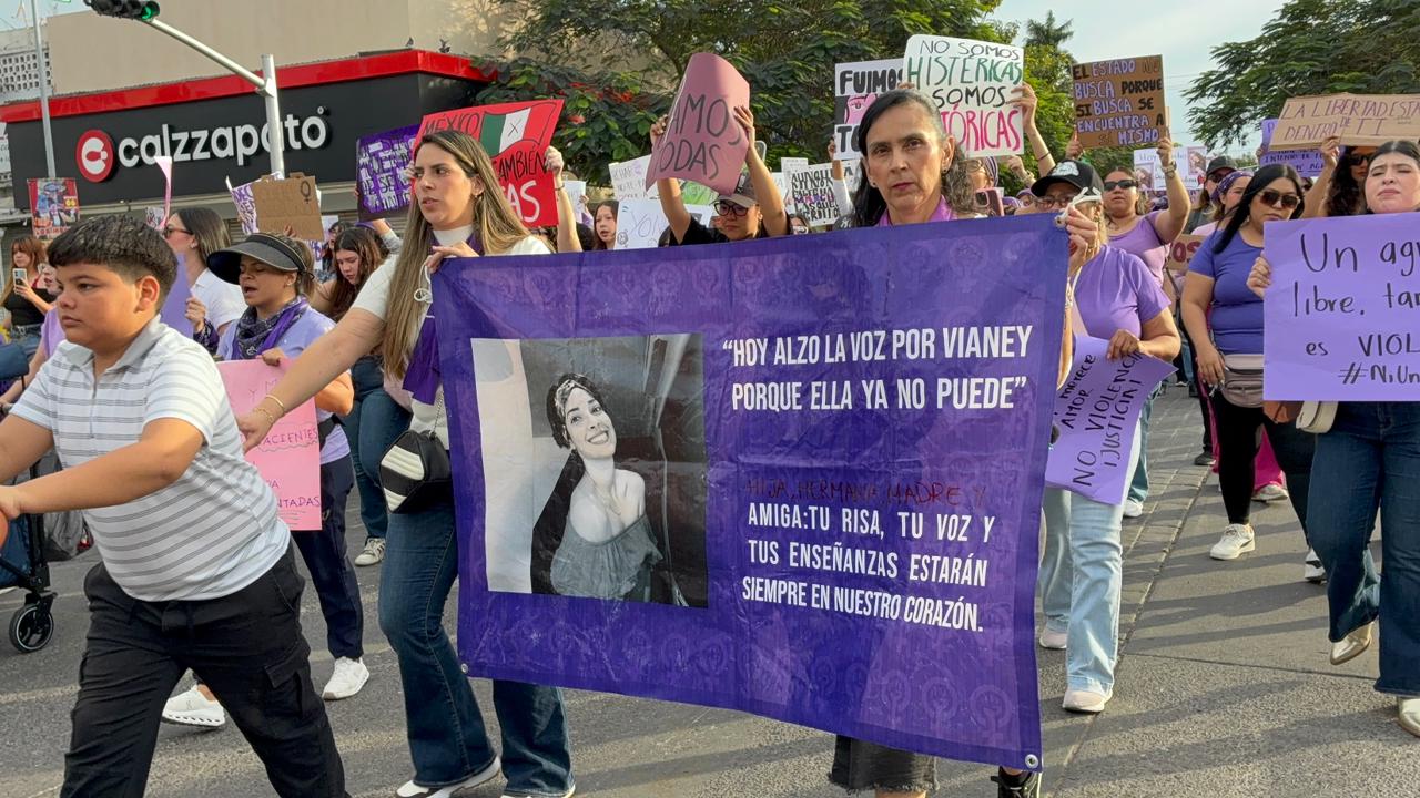 Marcha por el 8M en Los Mochis, Sinaloa