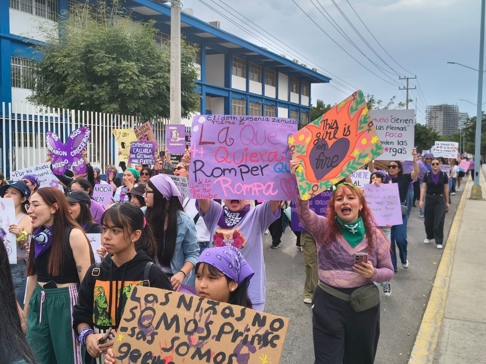 Marcha por el 8M en Mazatlán, Sinaloa