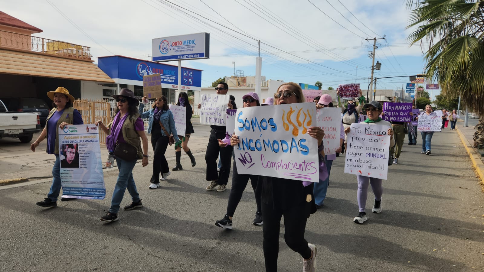 marcha en guasave por el dia internacional de la mujer