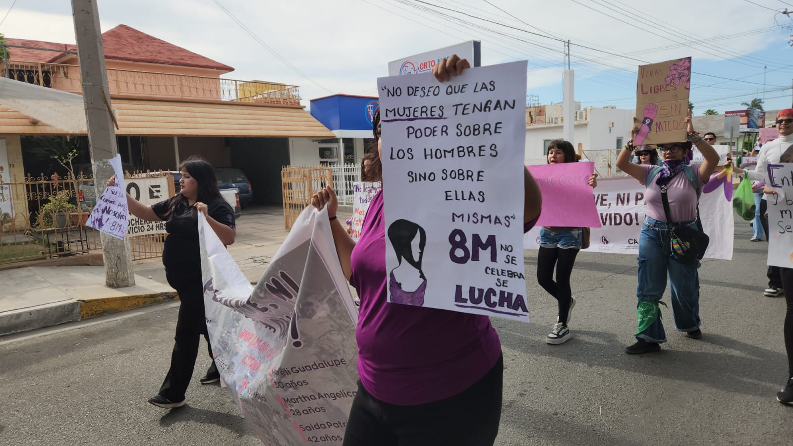 marcha en guasave por el dia internacional de la mujer
