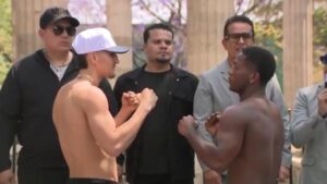 Marco Verde listo como profesional en Guadalajara