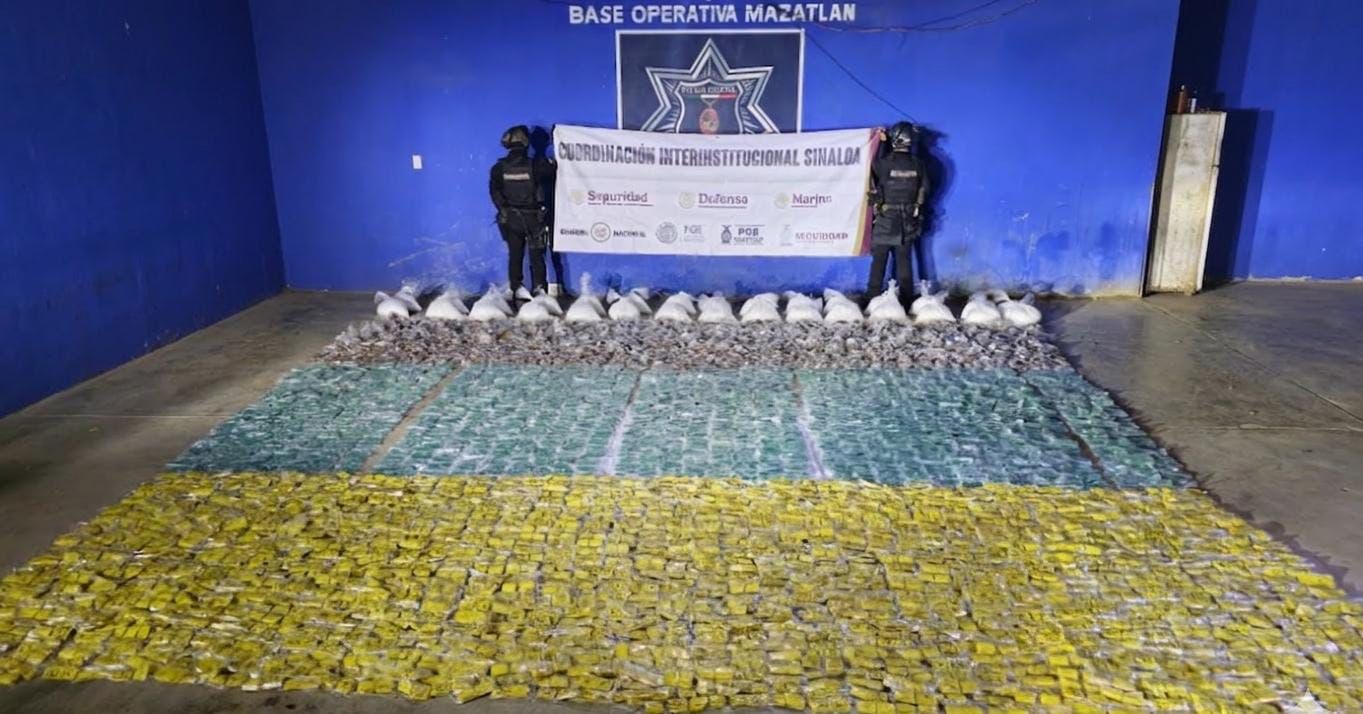 ‘Mega decomiso’ en la Rosario–Mazatlán; hallan más de 175 kilos de ‘cristal’, marihuana y ponchallantas