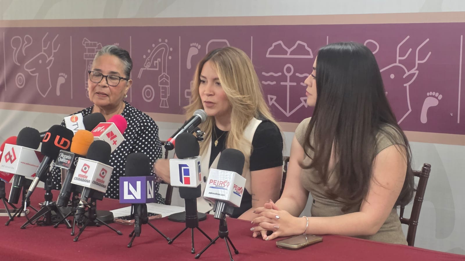 Melissa Carrillo y María Guadalupe Torres