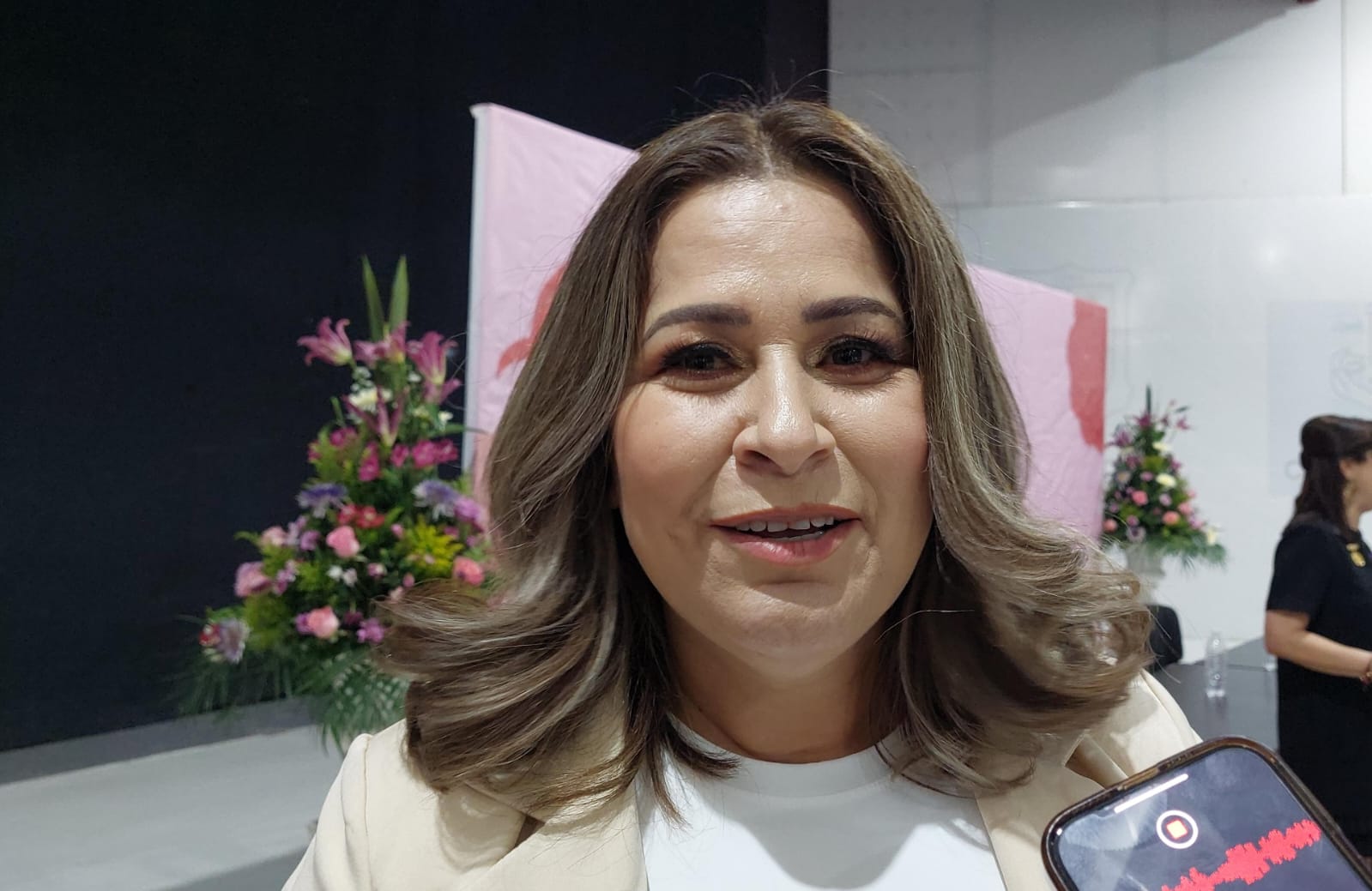 Directora de Immujeres Salvador Alvarado, Mirna Camacho