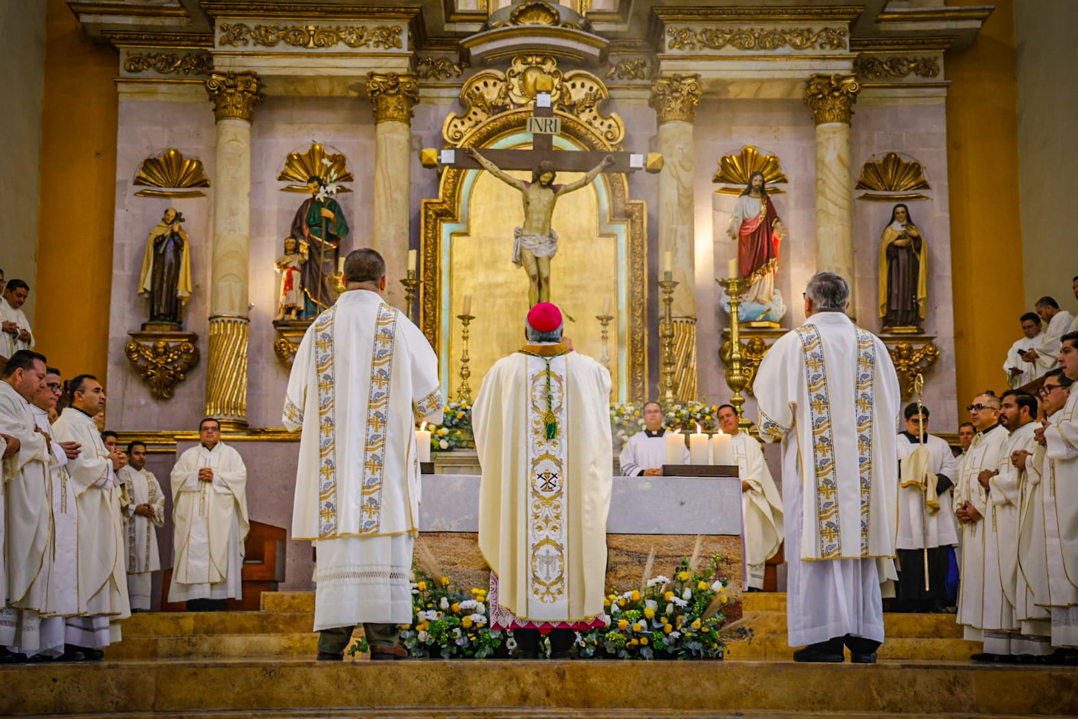 Misa Crismal en la Catedral Basílica de Nuestra Señora del Rosario