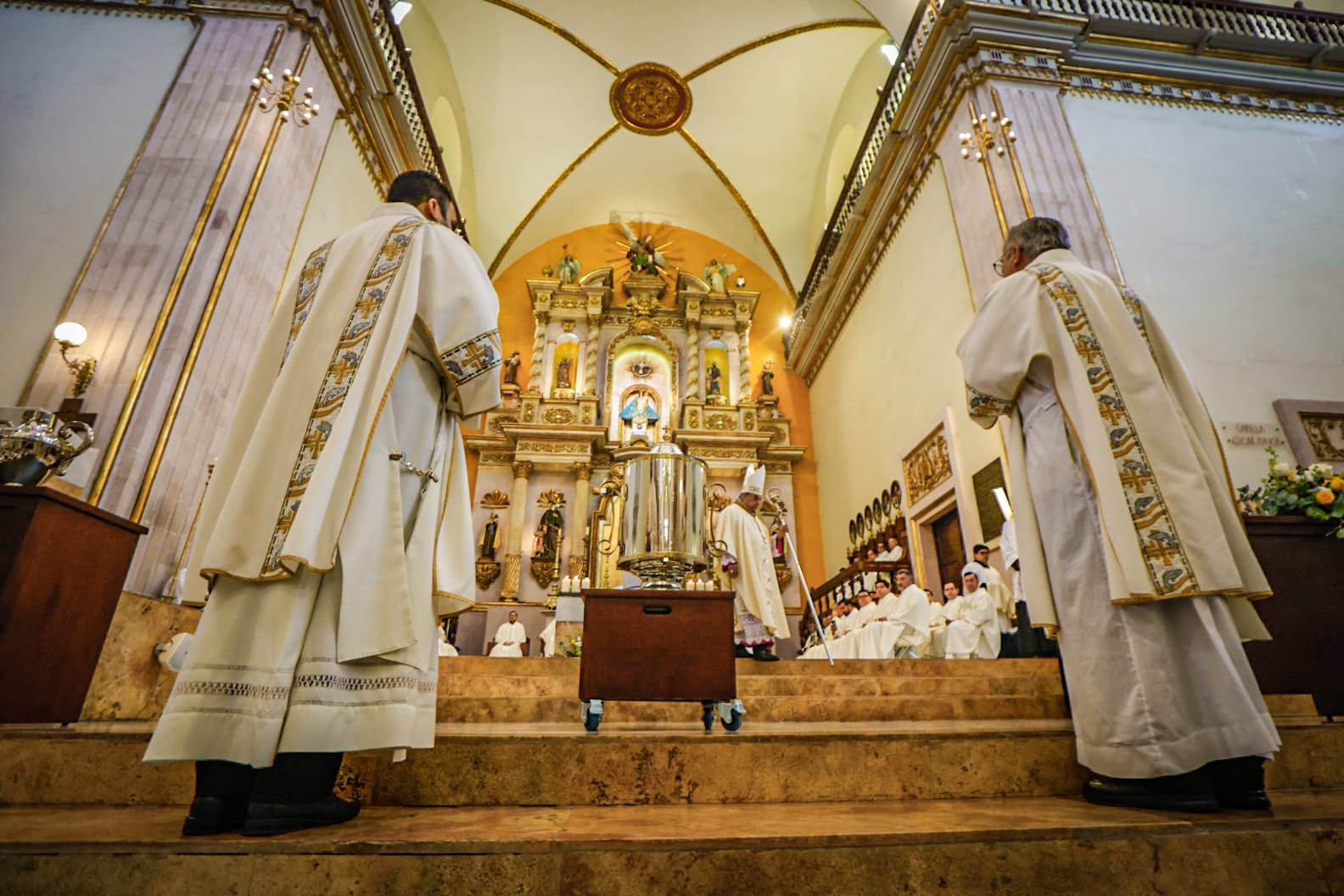 Misa Crismal en la Catedral Basílica de Nuestra Señora del Rosario