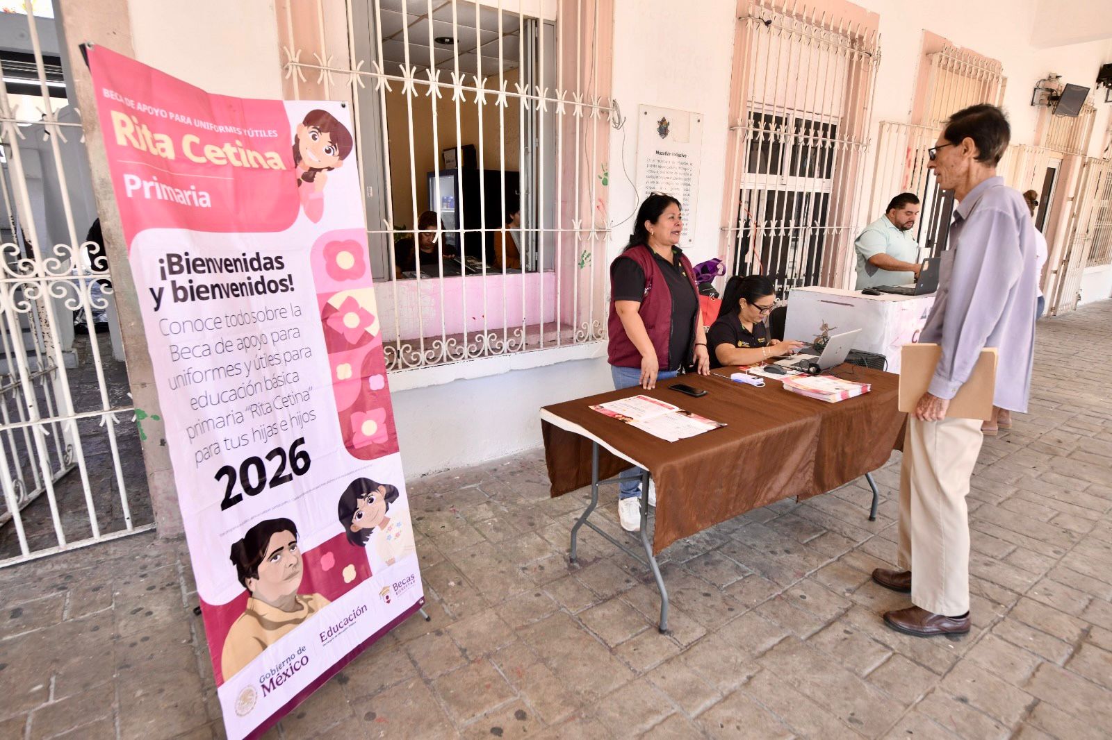Módulo de atención para el registro de la Beca Rita Cetina